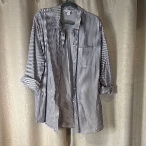 OLD NAVY boyfriend shirt